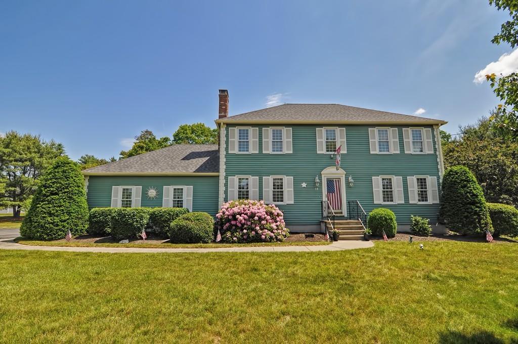10 Essex St - Photo 1