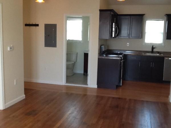 70 Cranch Street - Photo 1