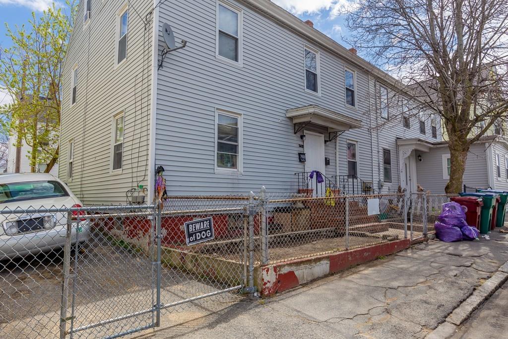 142 Concord St - Photo 1