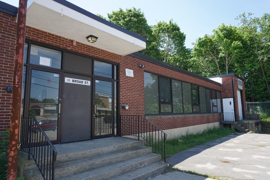 39 Broad St - Photo 1