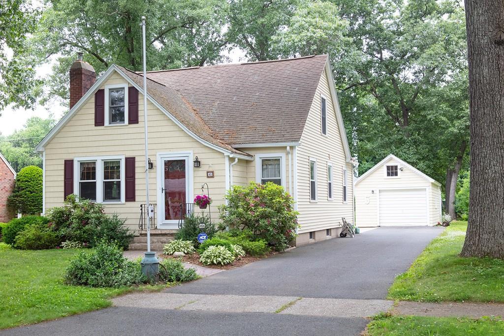 49 Greenleaf Ave - Photo 1