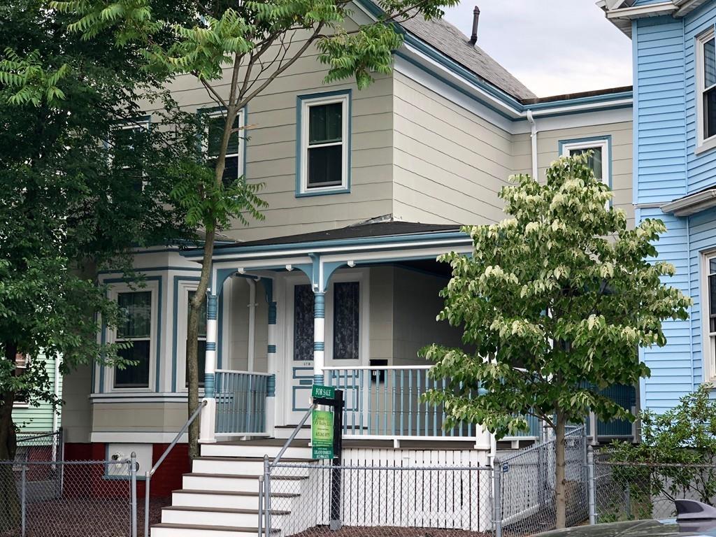 172 Pearl St - Photo 1