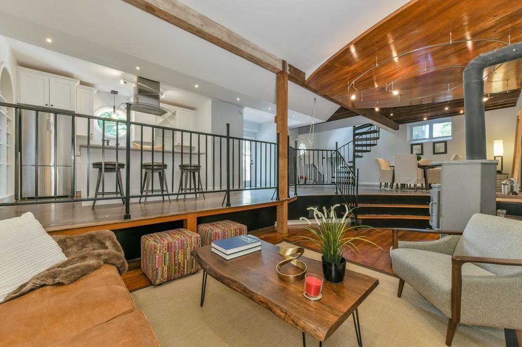 295 Washington Ave - Photo 1