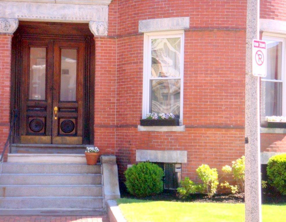 38 Moreland St - Photo 1