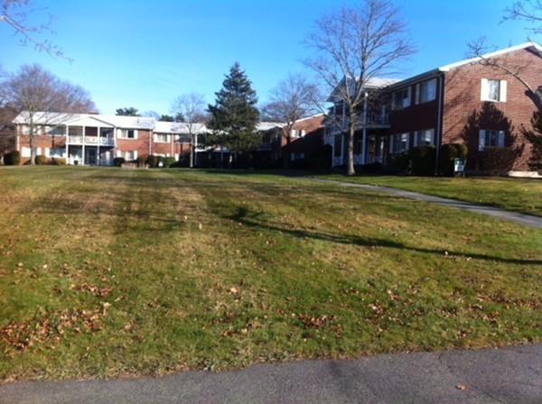 27 Bayberry Dr - Photo 1