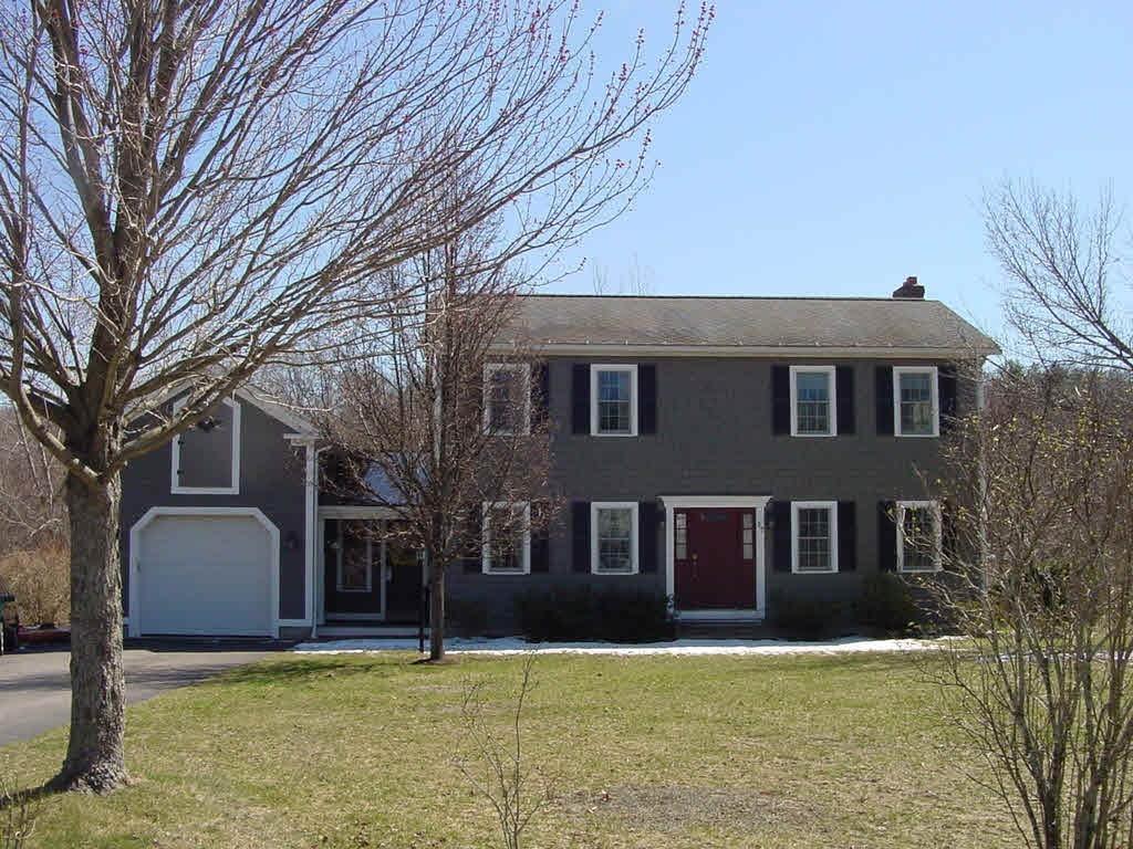 27 Rocco Dr - Photo 1