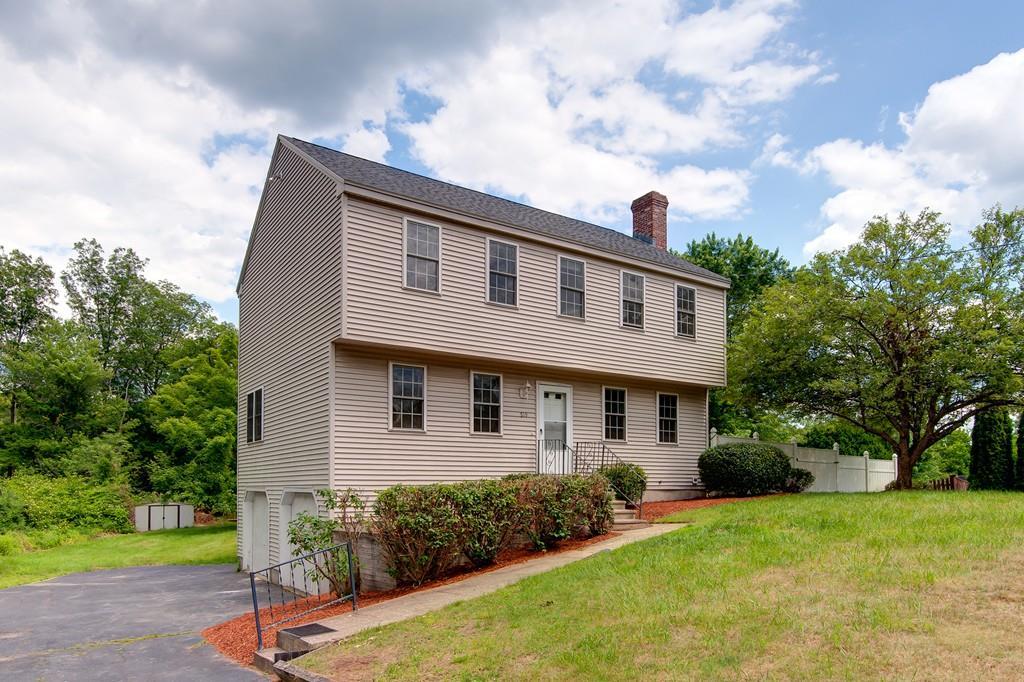 769 Grafton St - Photo 1