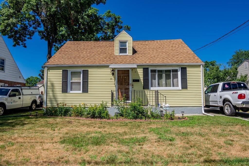 34 Holy Cross St - Photo 1