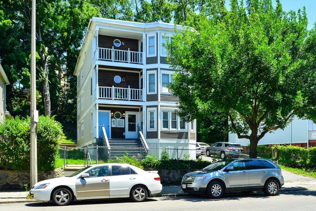 54 Hancock St - Photo 1