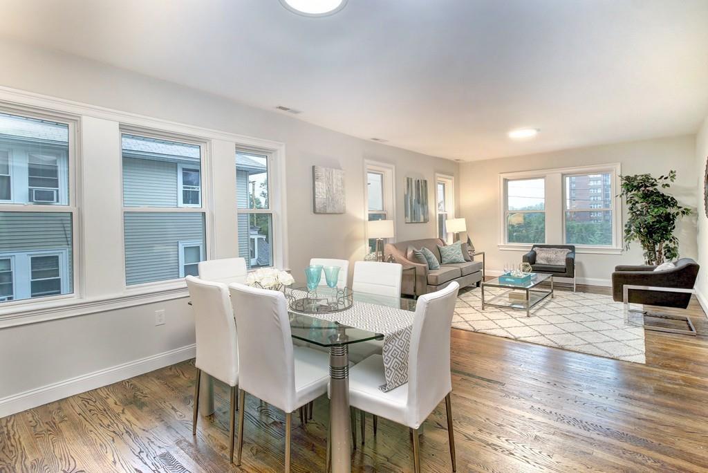 20 Hazelwood - Photo 1