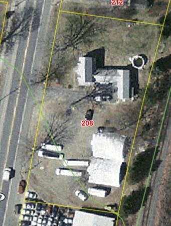 208 Main St - Photo 1
