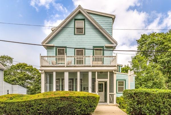 104 Granville Avenue - Photo 1