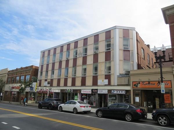 1433-1439 Hancock St - Photo 1