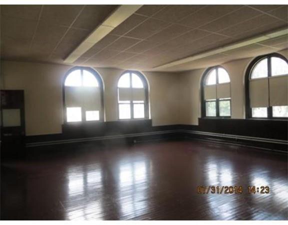 160 Osborn St - Photo 1
