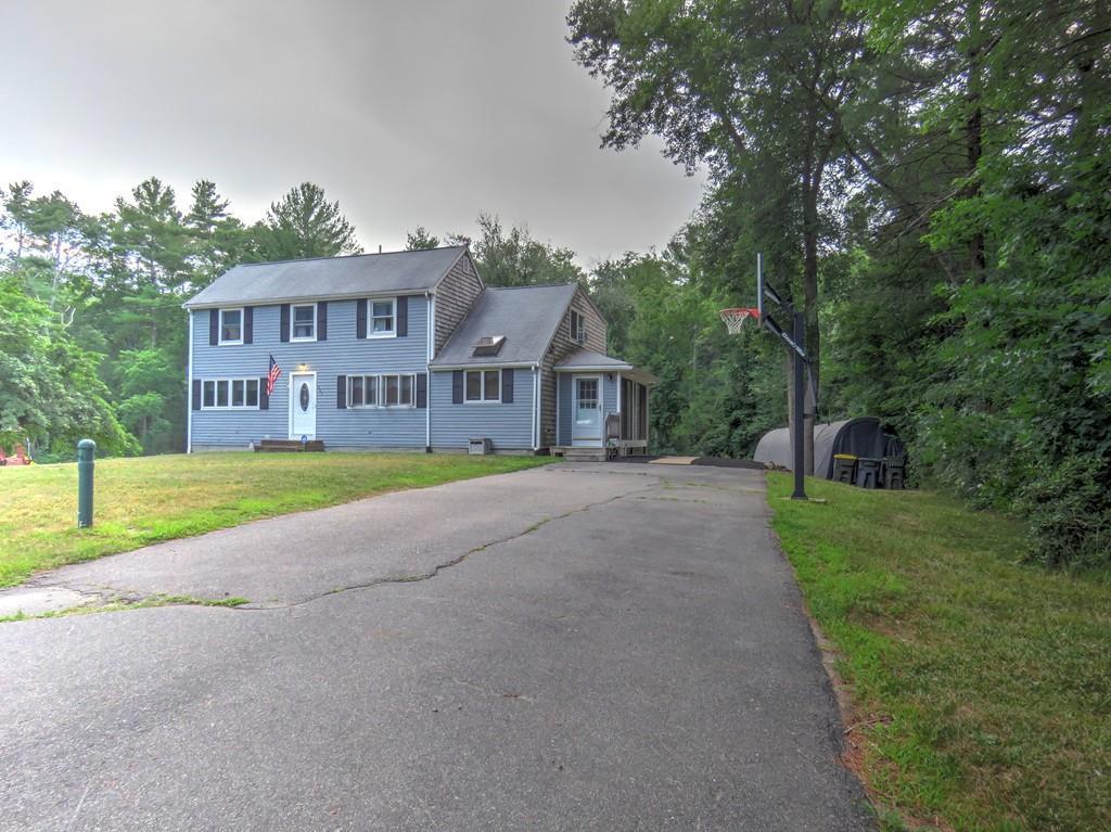 207 Phillips Street - Photo 1