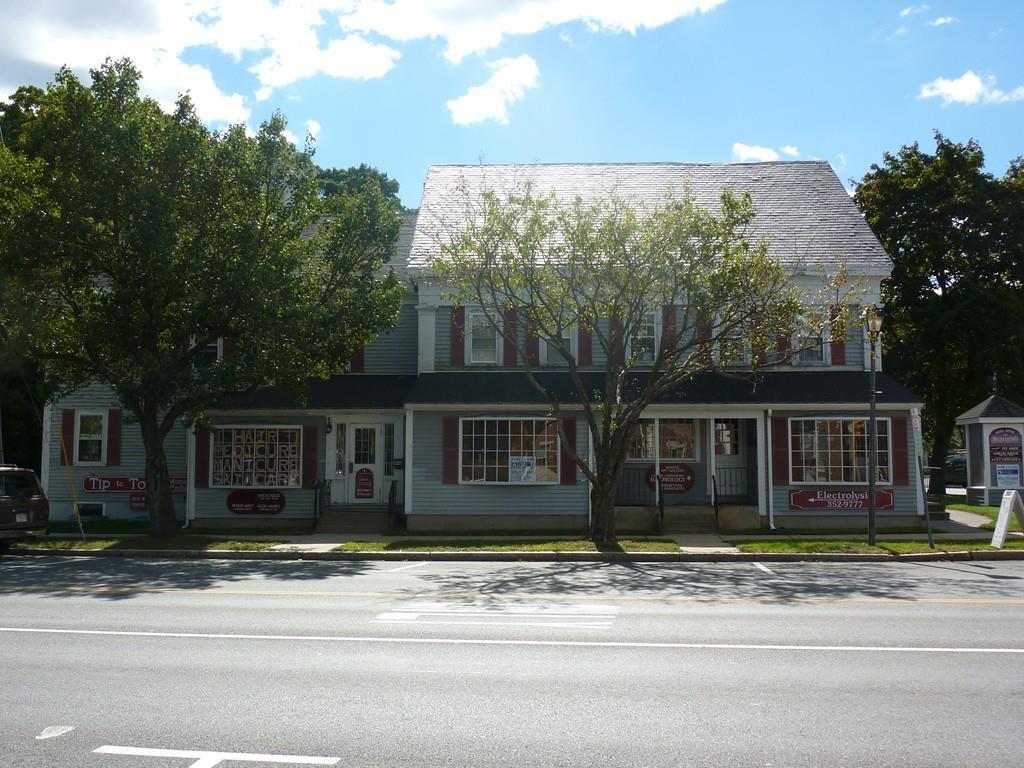 2 Central - Photo 1