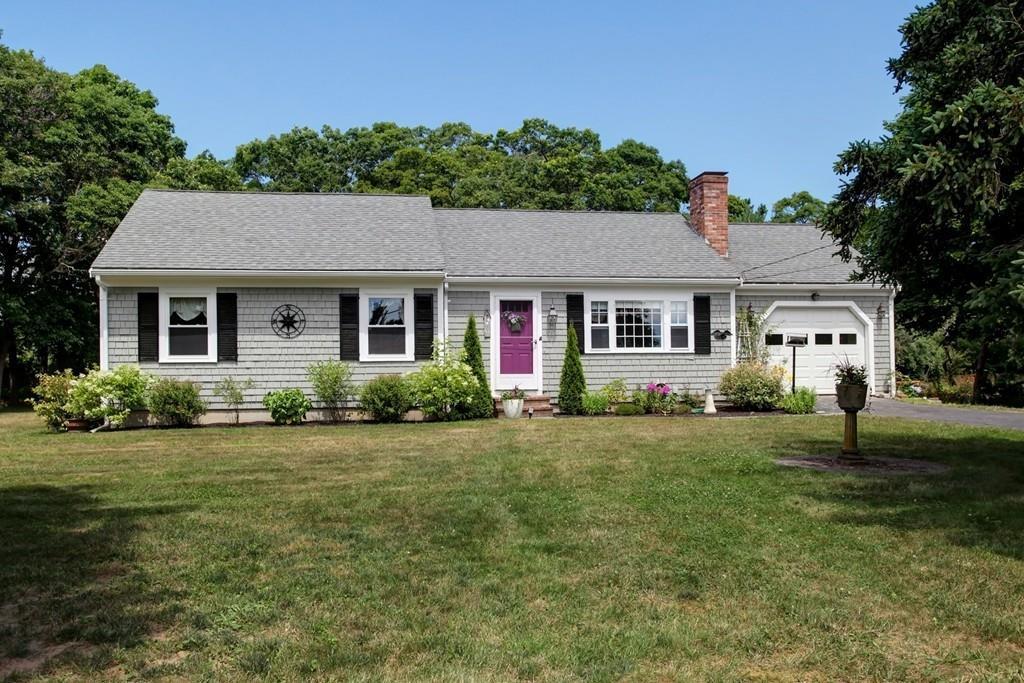 4 Doran Dr - Photo 1