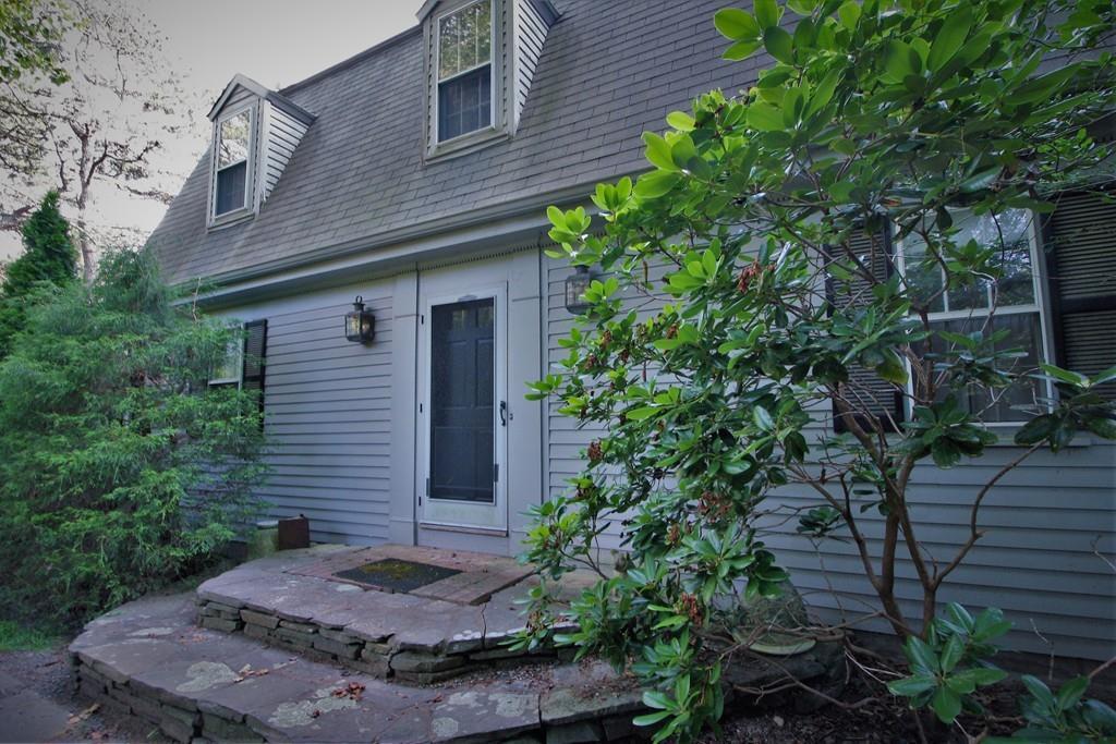 10 Cotuit Bay Dr - Photo 1