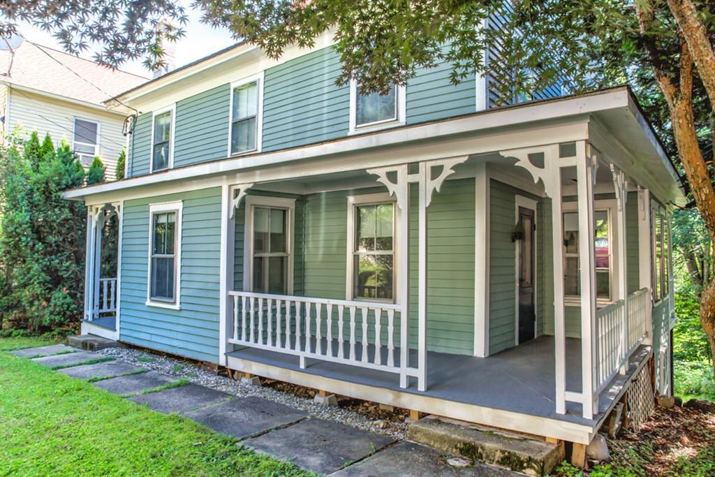 23 William - Photo 1