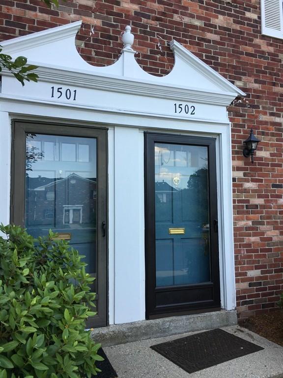 1502 Windsor Dr - Photo 1