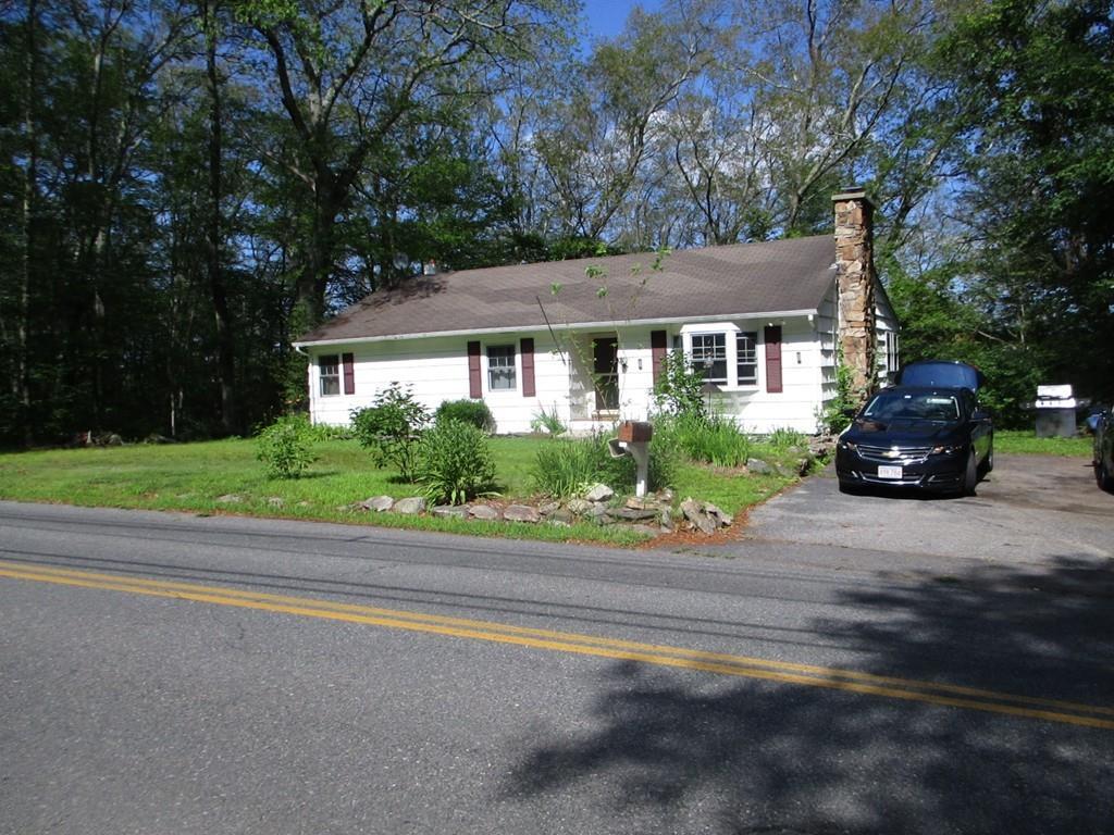 701 Oxford Street South - Photo 1