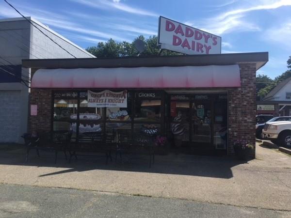 354 Washington St - Photo 1