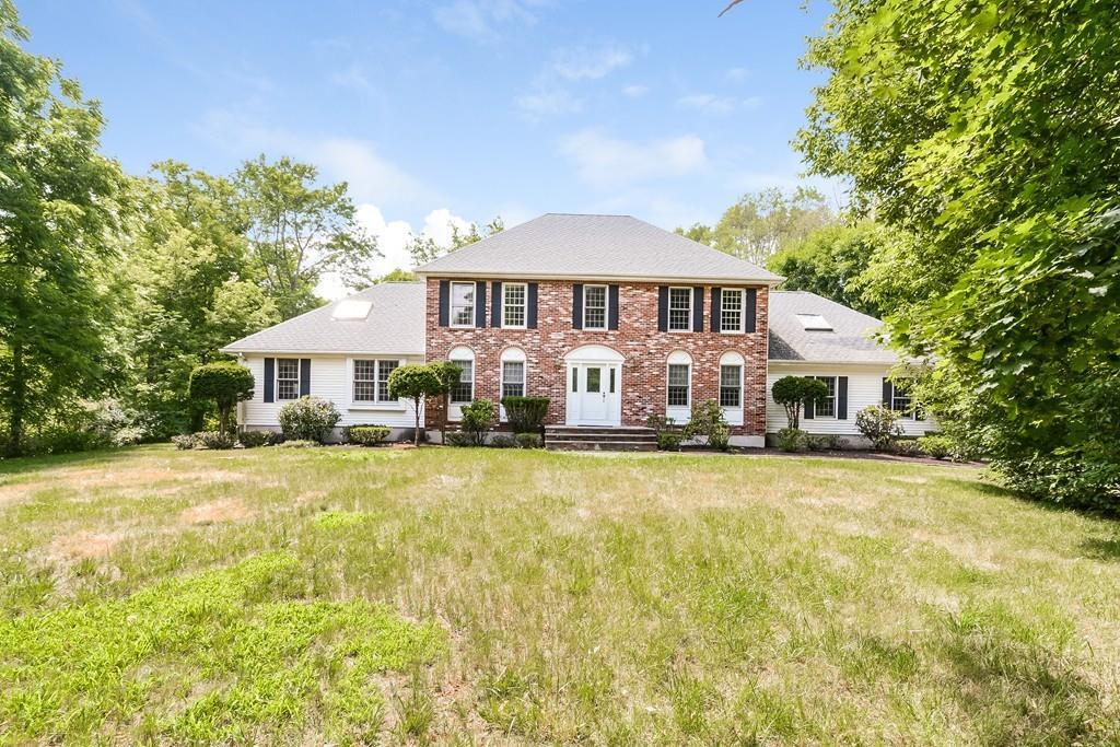 274 Village St - Photo 1