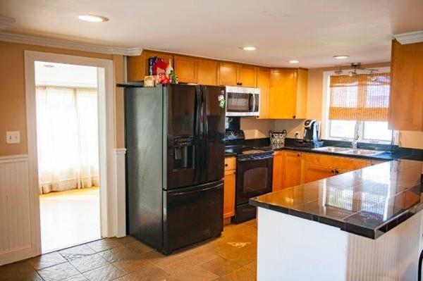 7 Forest Ave - Photo 1