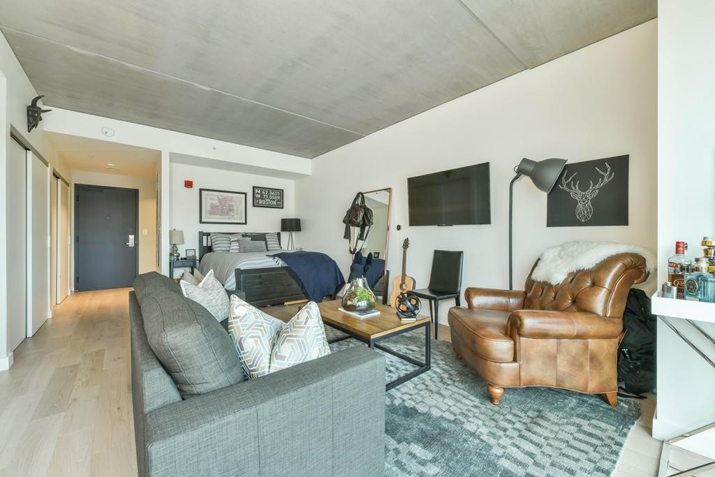 55 Traveler Street - Photo 1