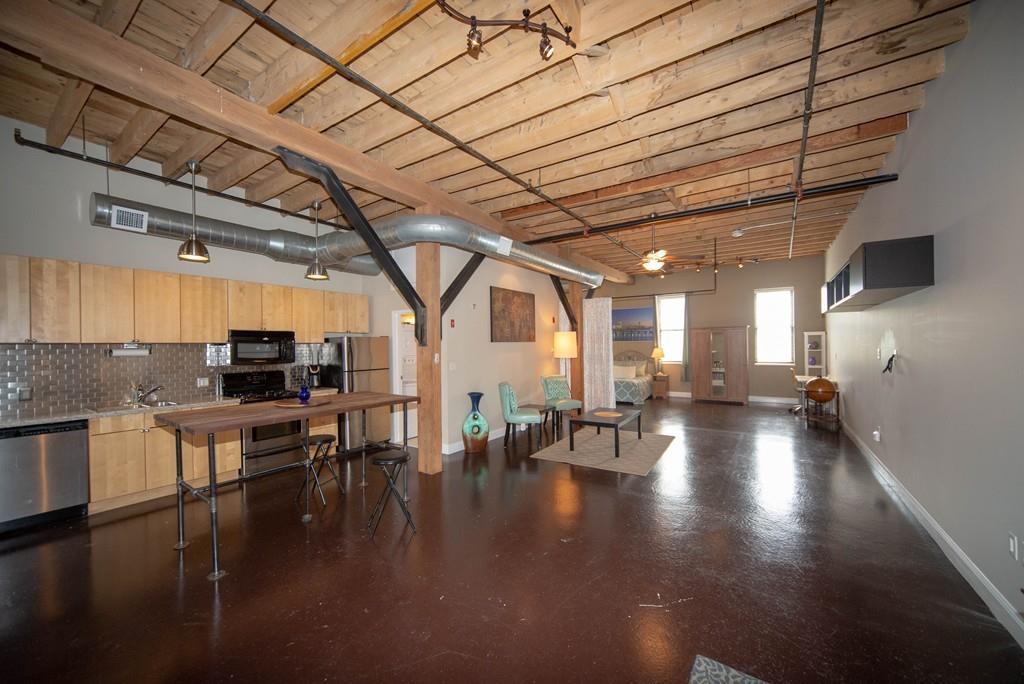 60 Dudley Street - Photo 1