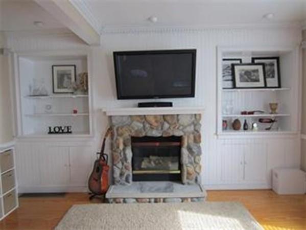 290 W 5Th St - Photo 1