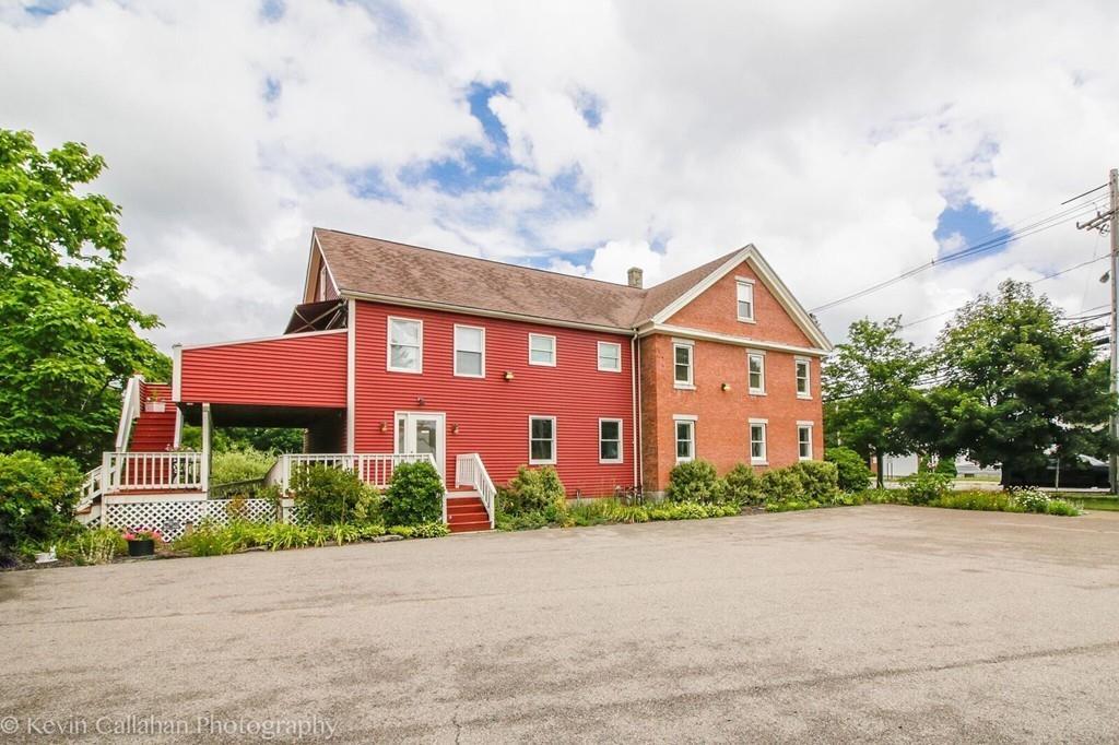334 Hartford Ave - Photo 1