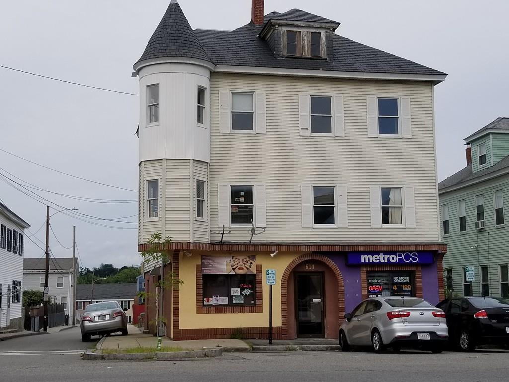 614 Central St - Photo 1