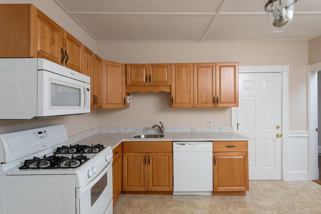 30 B Belmont - Photo 1