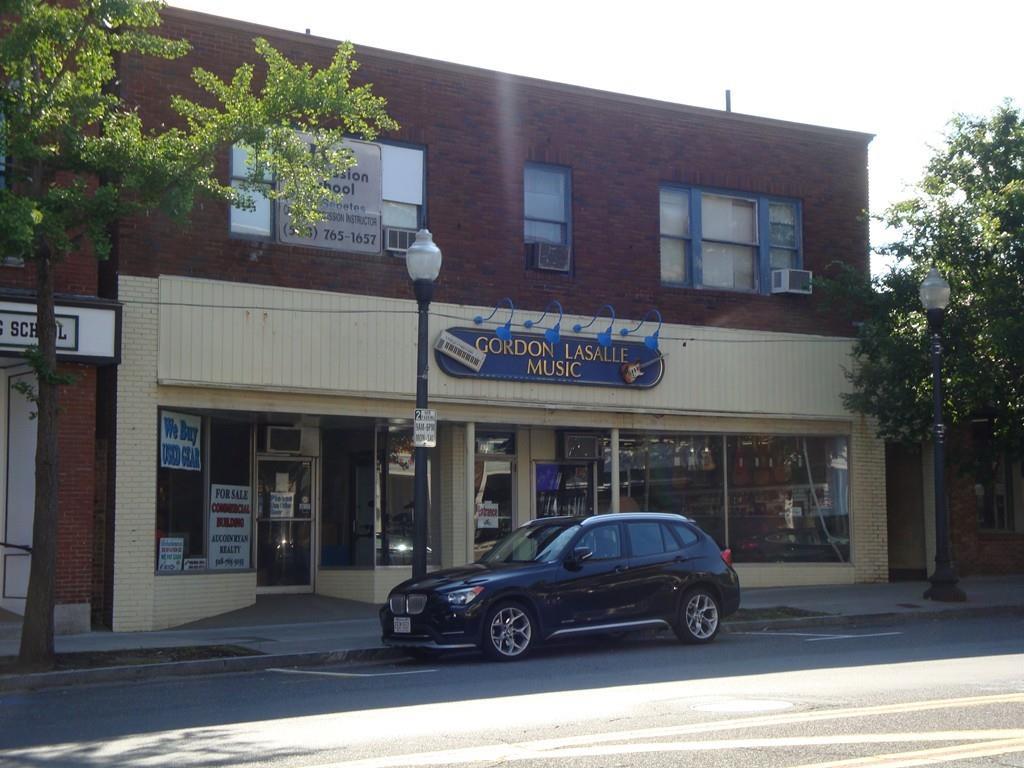 333 Main St - Photo 1