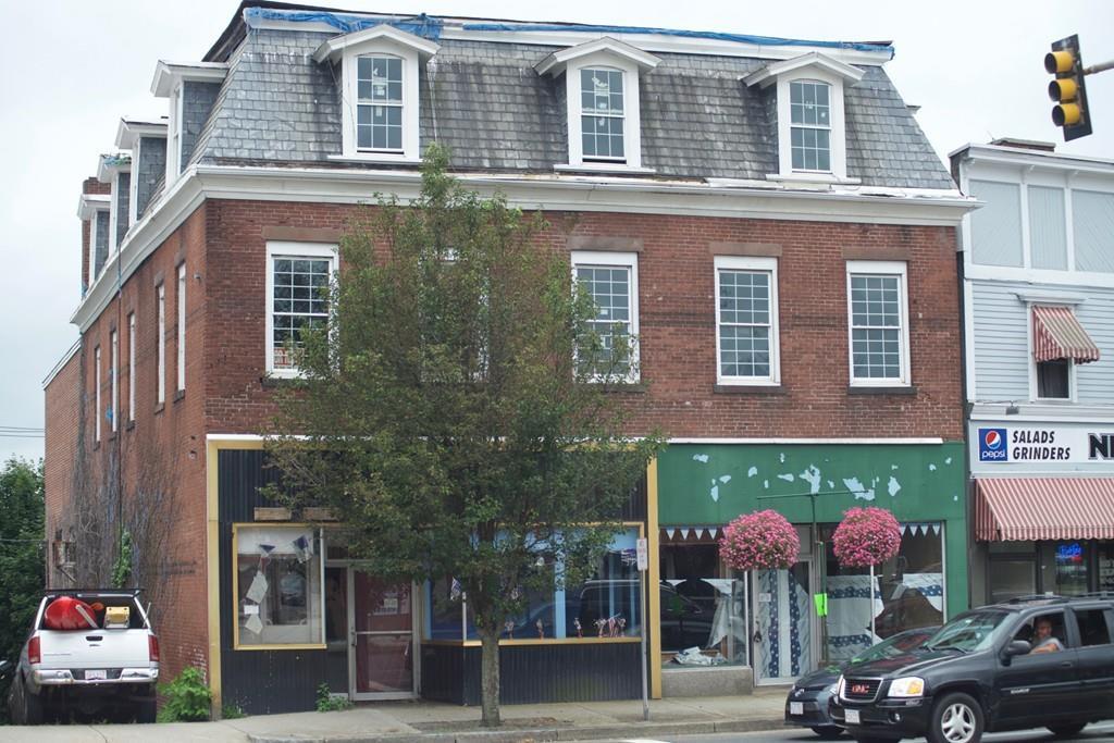 114 Main St - Photo 1
