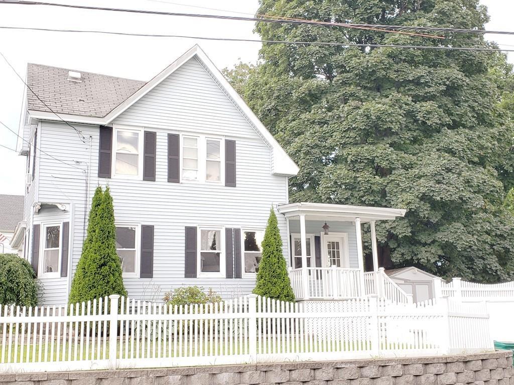 1098 Bridge St - Photo 1