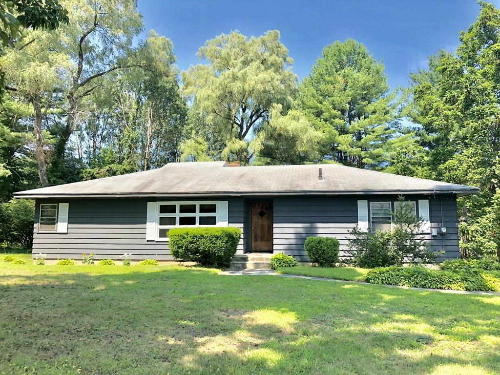 143 Rice Ave - Photo 1