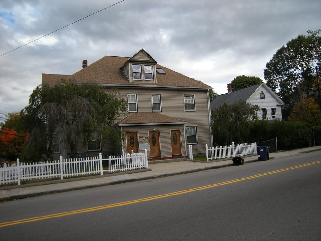 1072- 1074 River St - Photo 1