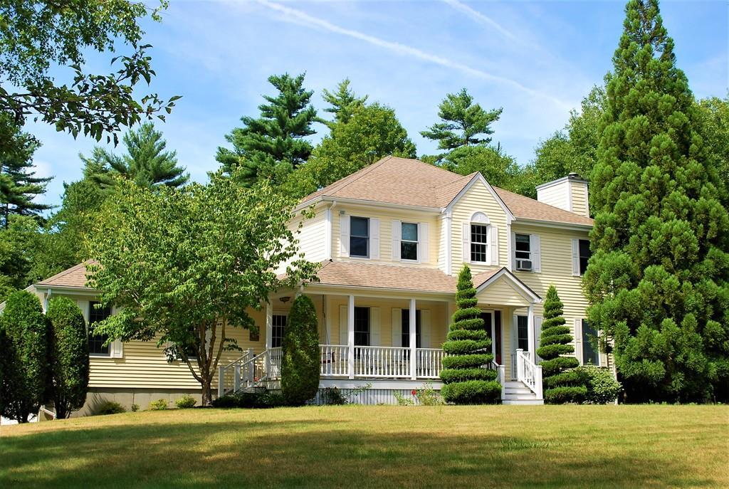 12 Laura Lane - Photo 1