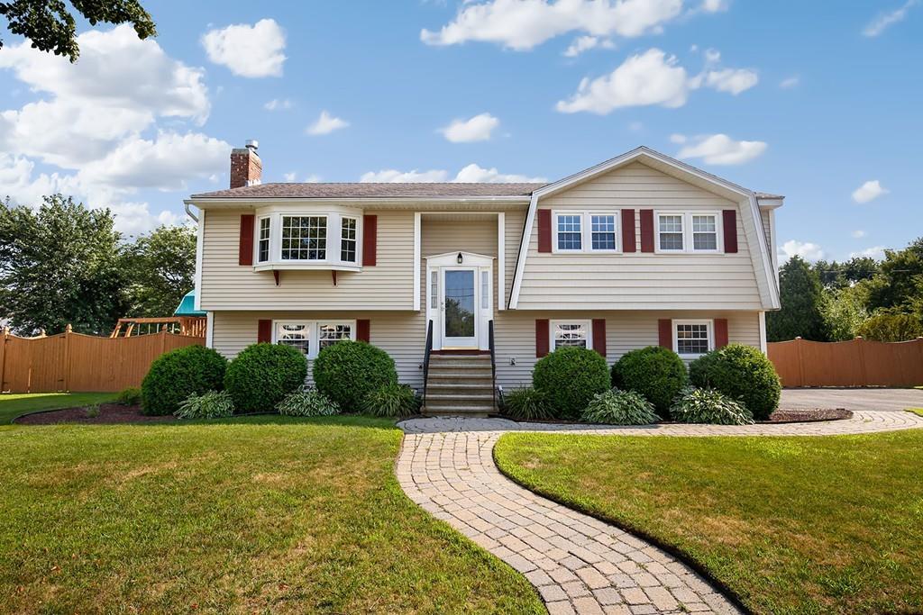 44 Hayes Ave - Photo 1