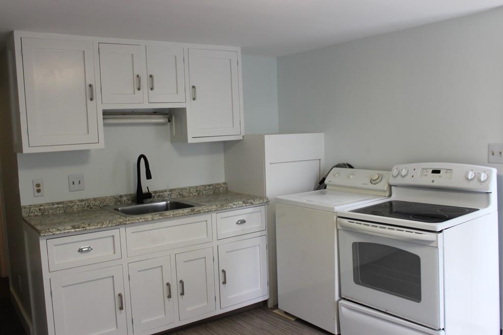 1069 Washington Street - Photo 1
