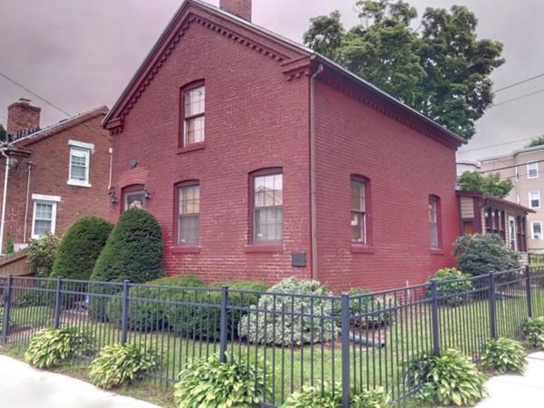 4 Gilmore St - Photo 1