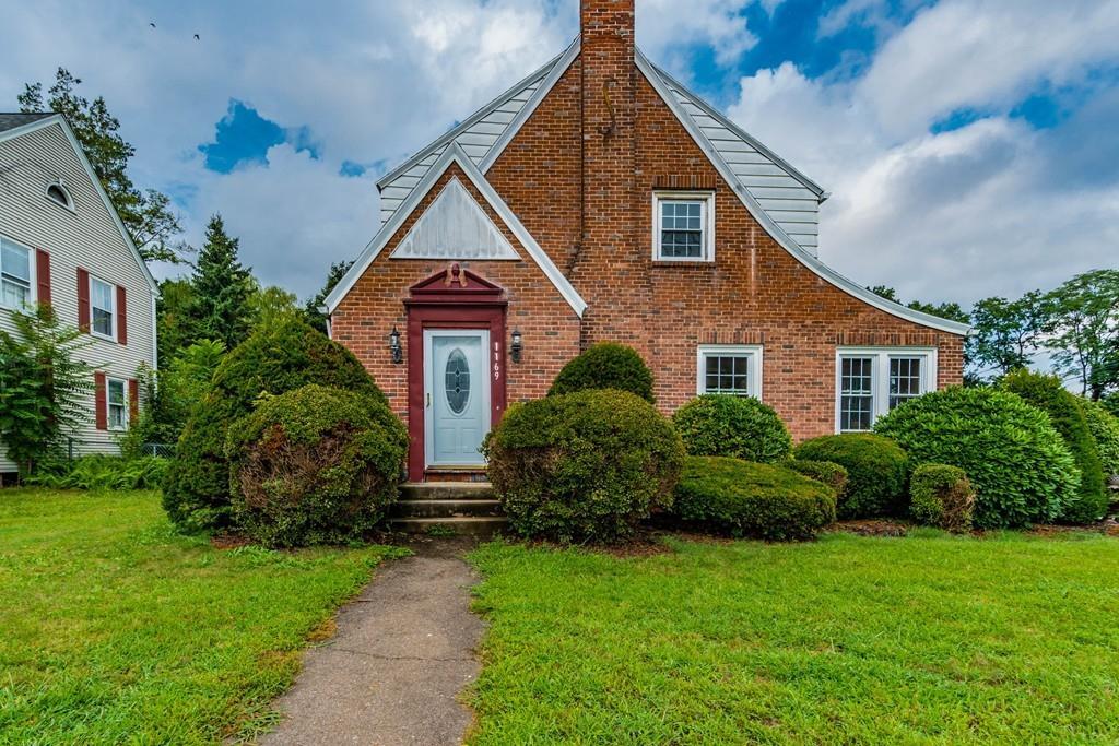 1169 River Road - Photo 1