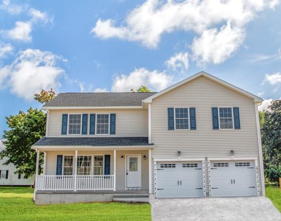 288 Naismith St. - Photo 1