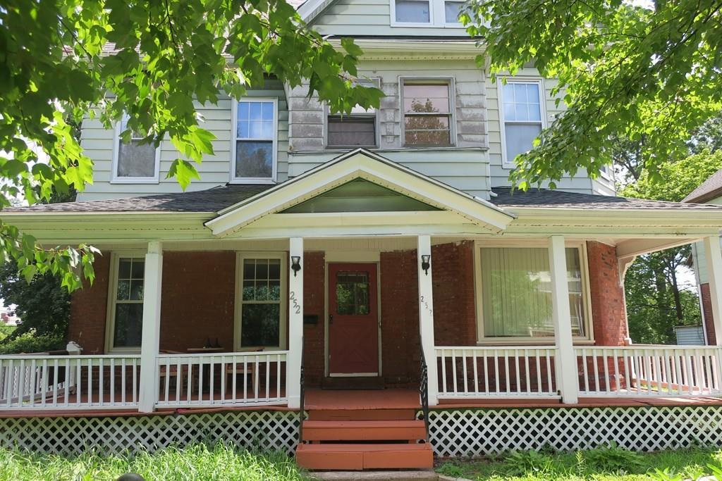 252 Oak Street - Photo 1