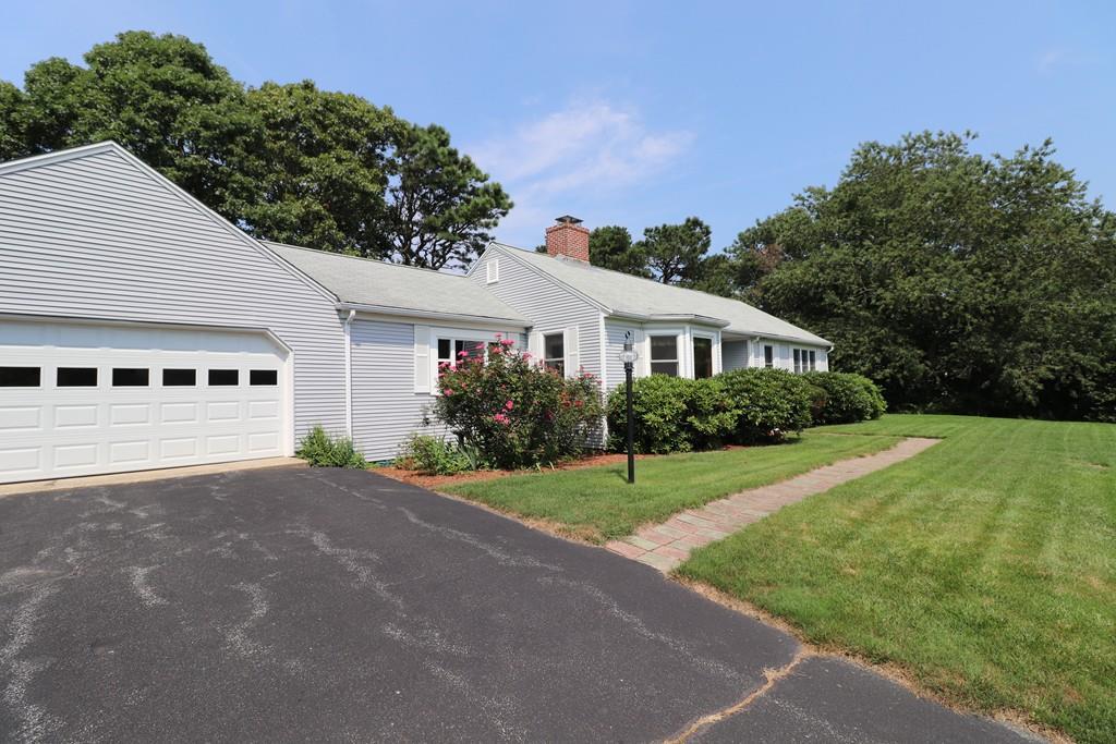 4 Hillside Drive - Photo 1
