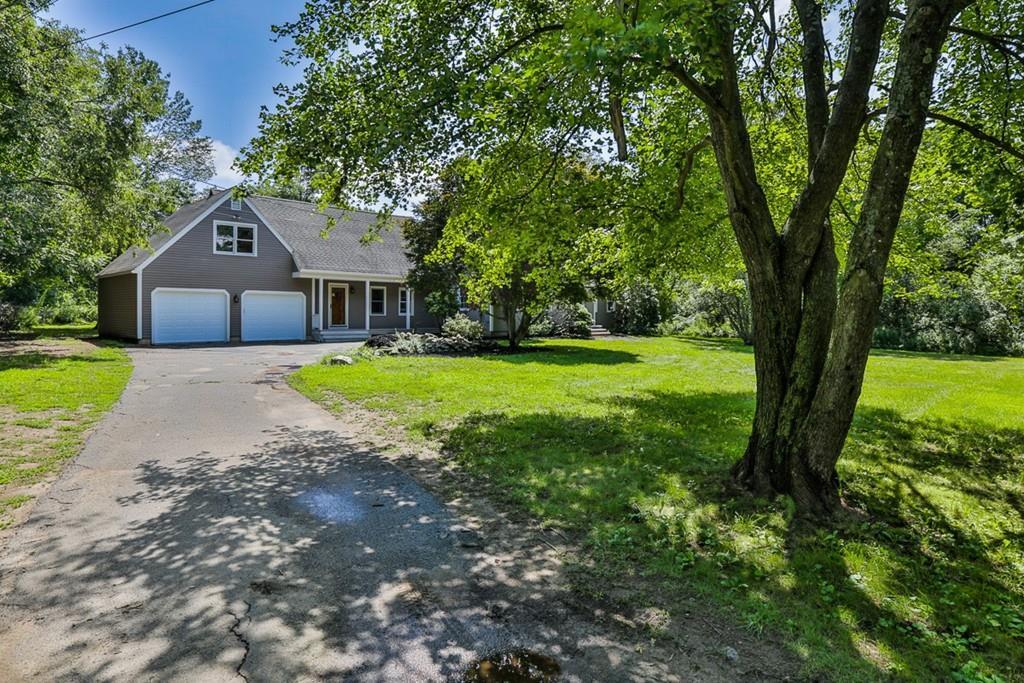83 Middle St - Photo 1