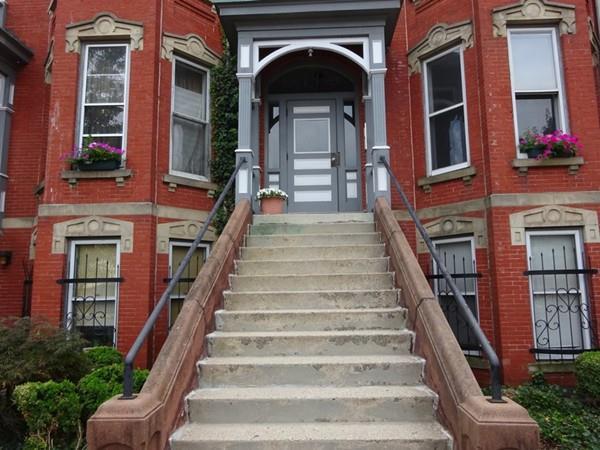 74 Temple St - Photo 1