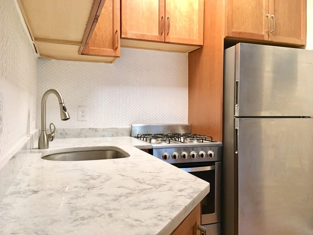 34 Parker St - Photo 1